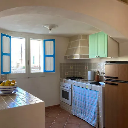 Casuzza Curatolo Apartman *